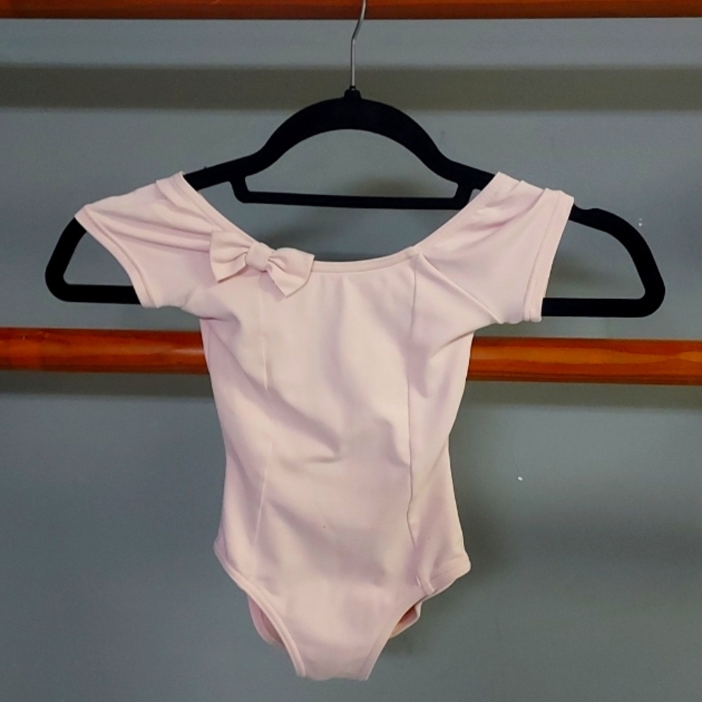 PINK TODDLER SCOOP NECK LEOTARD WITH BOW AND BEAUTIFUL BACK BY CAPEZIO
